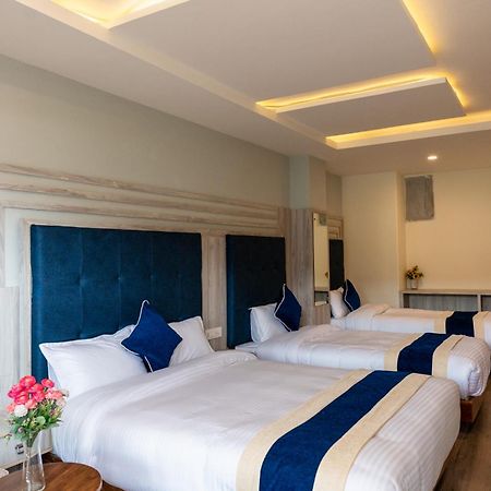 פוקהרה Hotel Adam מראה חיצוני תמונה
