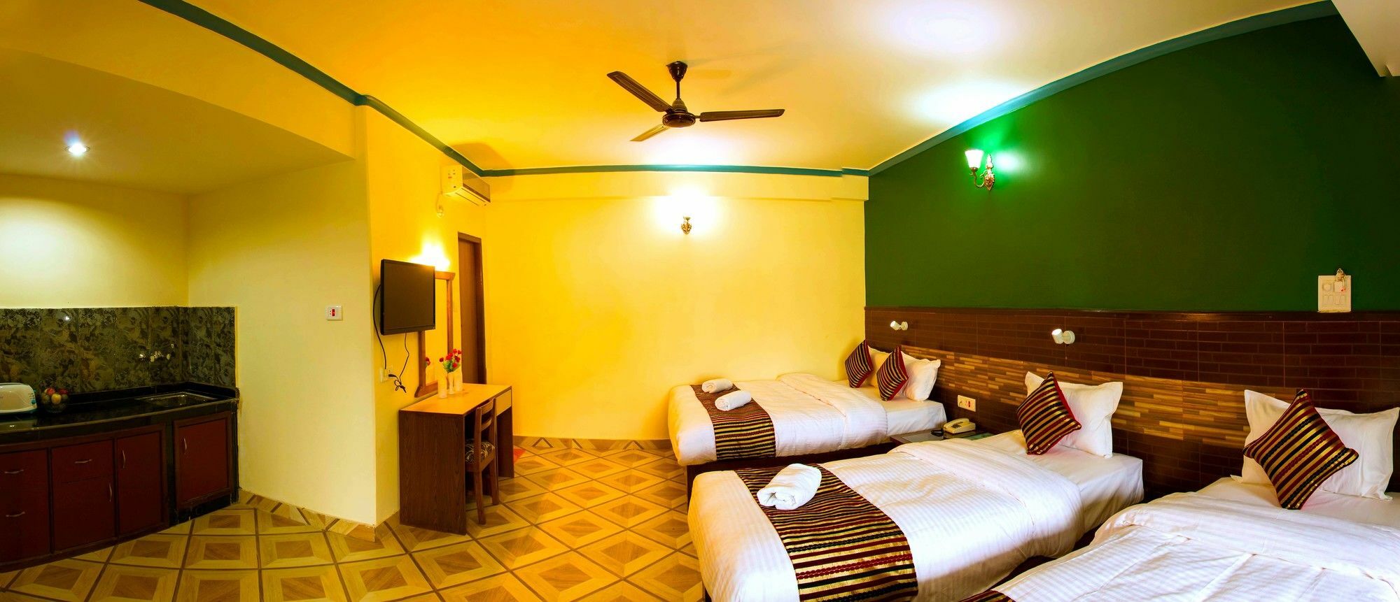 פוקהרה Hotel Adam מראה חיצוני תמונה